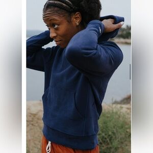 Tracksmith of Boston Trackhouse Sweatshirt Navy Blue Sz XS